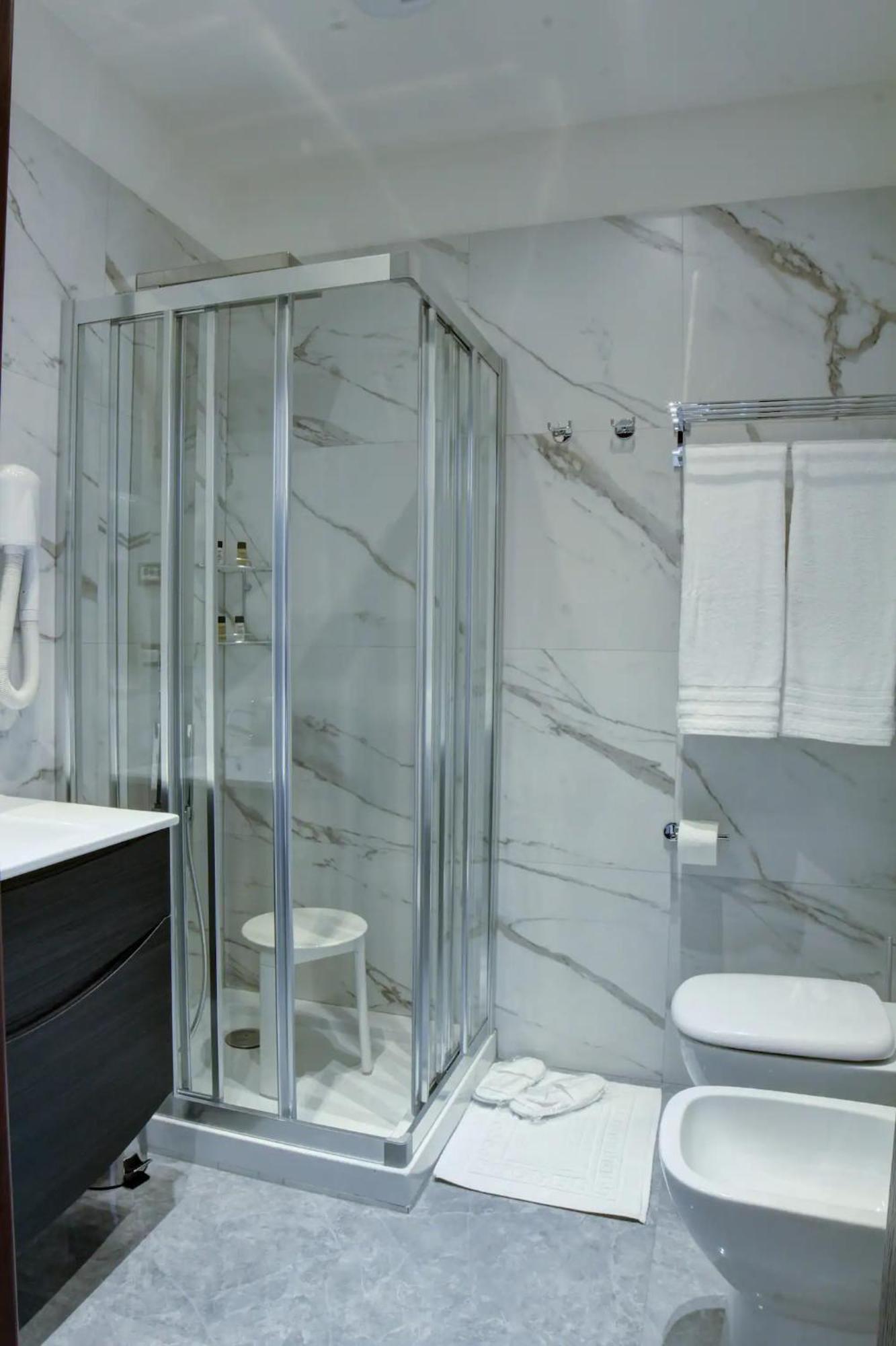 Arsenale Turin Rooms Bagian luar foto